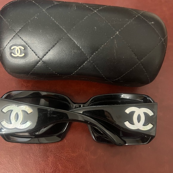 Chanel Mother of Pearl Sunglasses (Authentic) - Picture 1 of 7